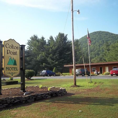 ويلسبورو Colton Point Motel المظهر الخارجي الصورة