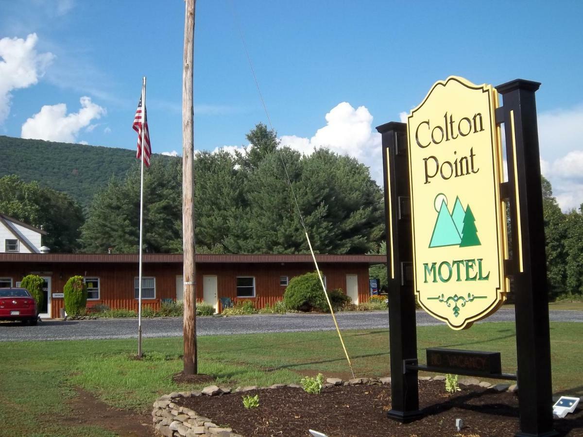 ويلسبورو Colton Point Motel المظهر الخارجي الصورة